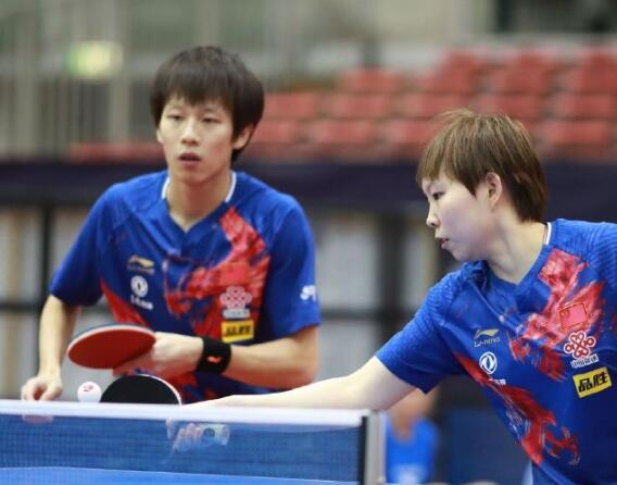 在整个比赛 在整个比赛